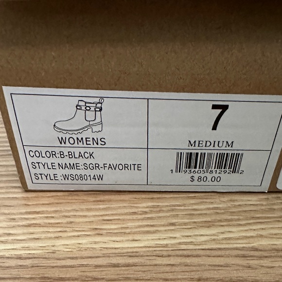 NEW Sugar Favorite Jewel Chelsea Booties - Picture 8 of 8